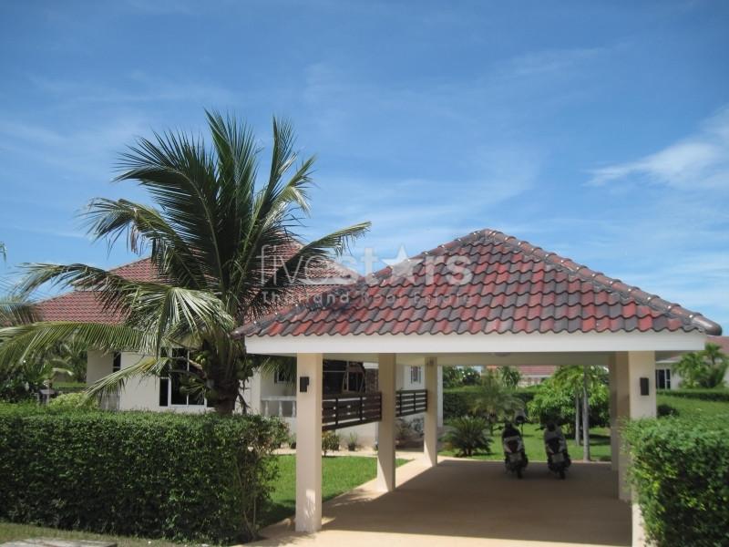 For sale in Hua Hin, 3 bedrooms villa not far from the beaches 4213266558