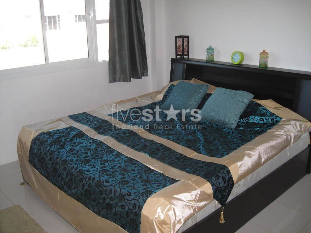 For sale in Hua Hin, 3 bedrooms villa not far from the beaches 4213266558