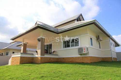 3 bedrooms Thai style villa for sale in Hua Hin 1646791108