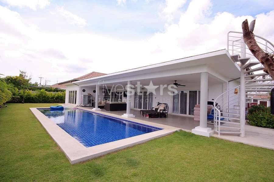 3 bed villa for sale in Hua Hin 1154682288