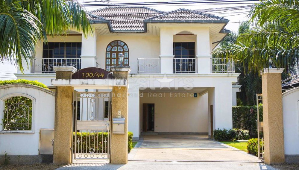 4 bed villa for sale in Hua Hin City, Hua Hin 351097701