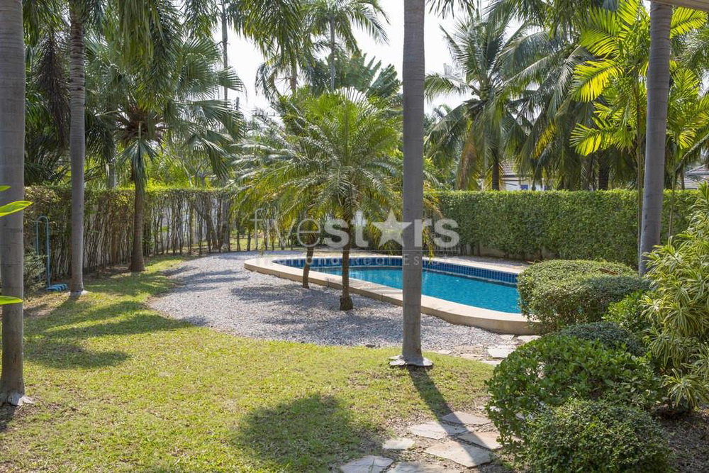 4 bed villa for sale in Hua Hin City, Hua Hin 351097701