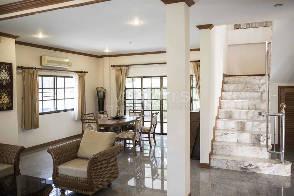 4 bed villa for sale in Hua Hin City, Hua Hin 351097701