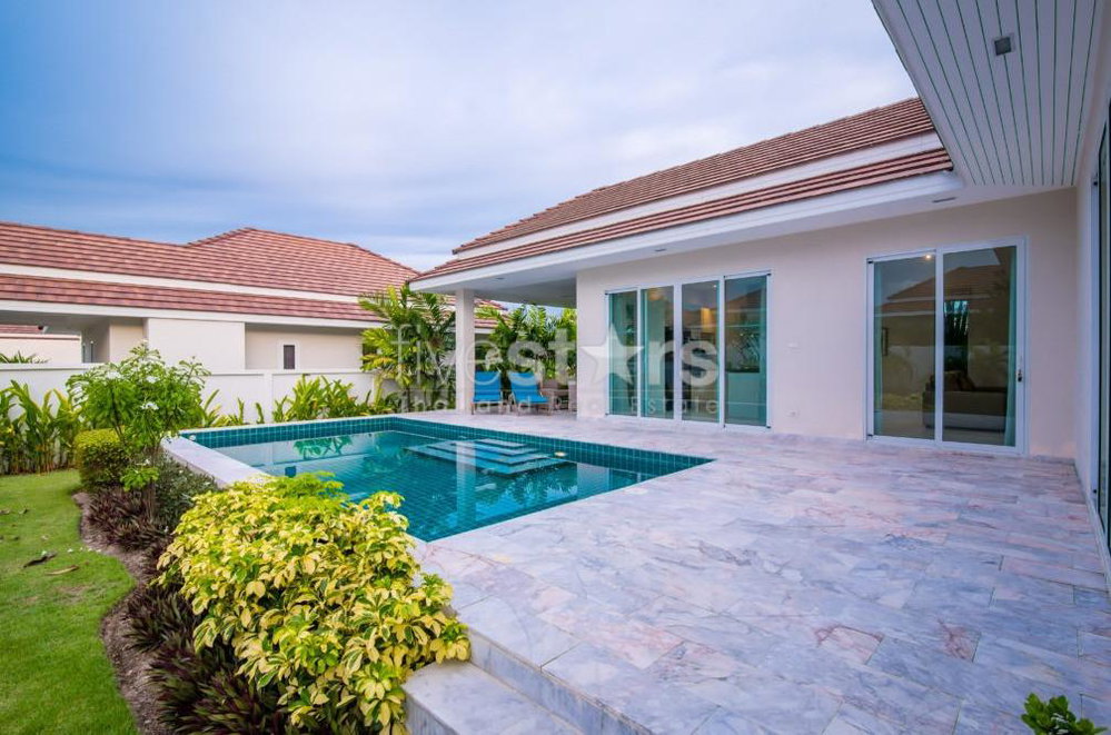 3 bedroom villa for sale in Hua Hin Beach, Hua Hin 689925079
