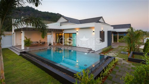Luxury 3 bedroom pool villa for sale in Hua Hin 2204377297