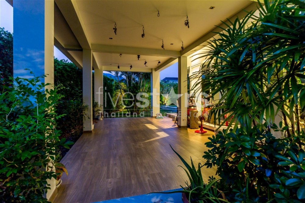 Luxury 3 bedrooms pool villa for sale in Hua Hin 2946688044