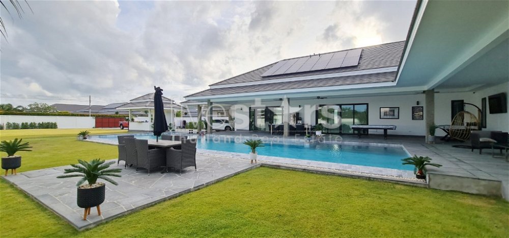 Fully Furnished Luxury Villa in Hua-Hin for Sale 3979404221