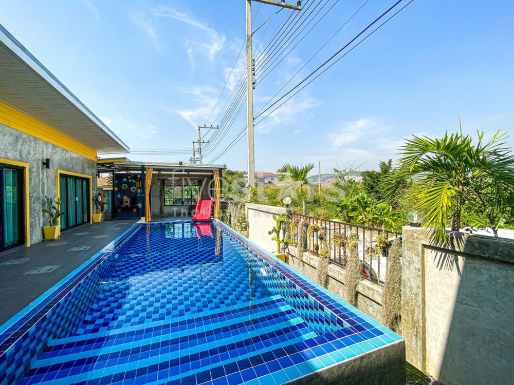 5 Bedroom Thai Style Modern Pool Villa For Sale 1008066777