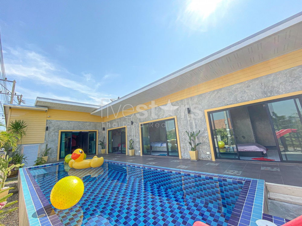 5 Bedroom Thai Style Modern Pool Villa For Sale 1008066777