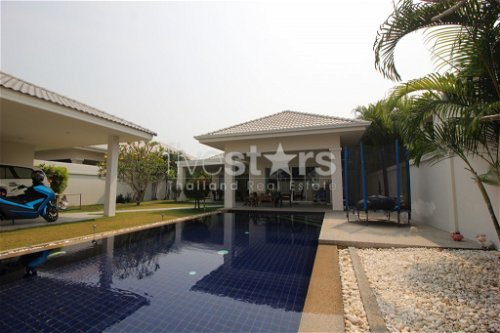 The Lees : 3 Bedroom Pool Villa with Car Port 3023174312