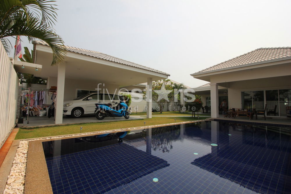 The Lees : 3 Bedroom Pool Villa with Car Port 3023174312