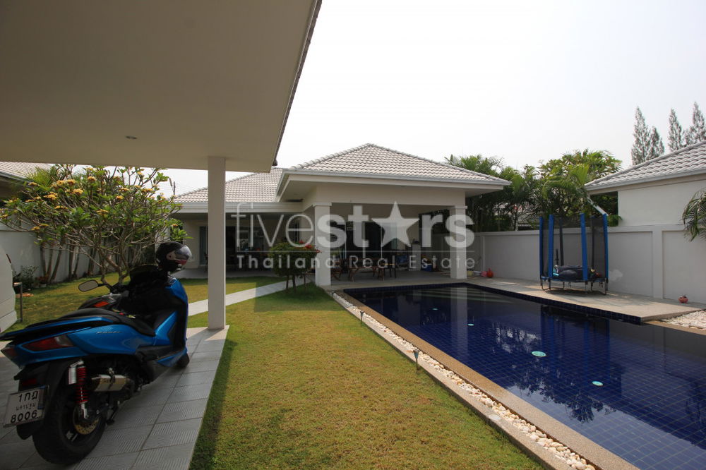 The Lees : 3 Bedroom Pool Villa with Car Port 3023174312