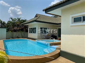 3 Bedroom Pool Villa Near To The Royal Lake In Khao Tao 710242059