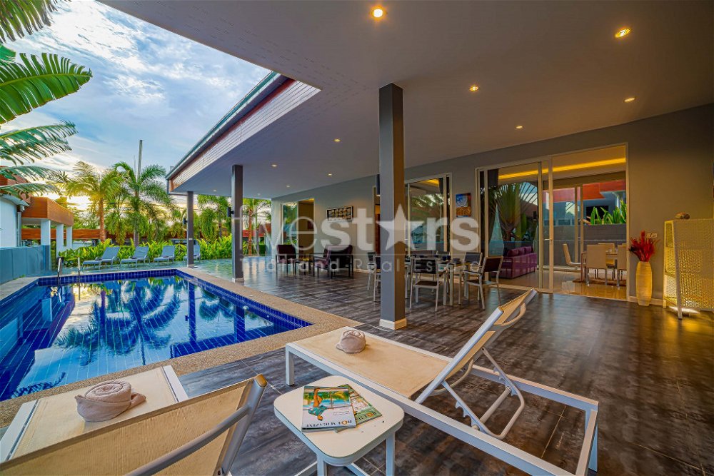 Modern 3 Bedroom Luxury Pool Villa 2171231283