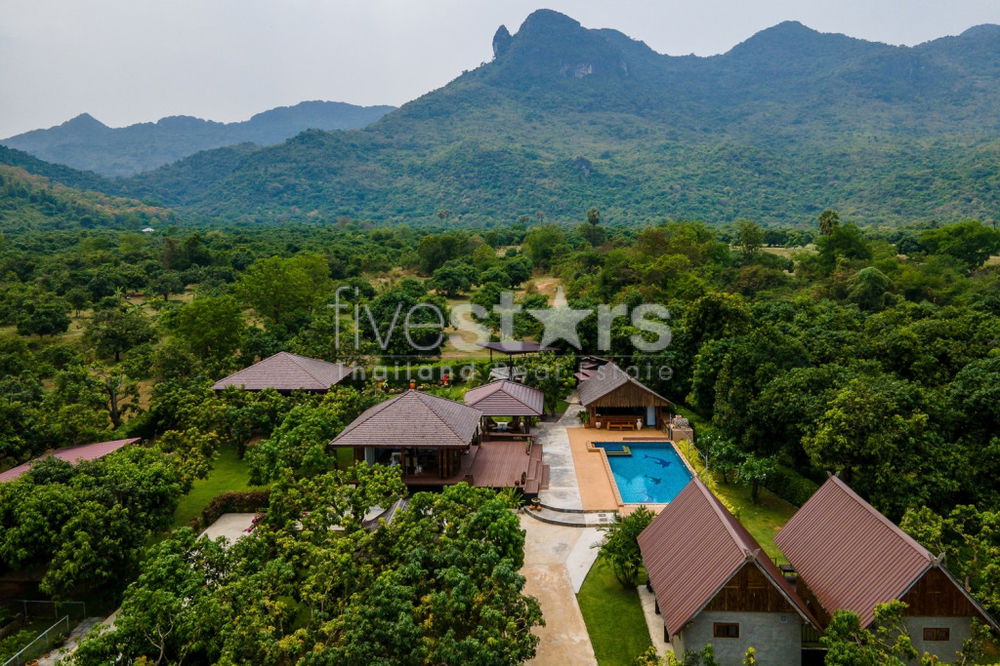 Mountain View Private Villa and Resort For Sale in Samroiyod Near Beach 960404121