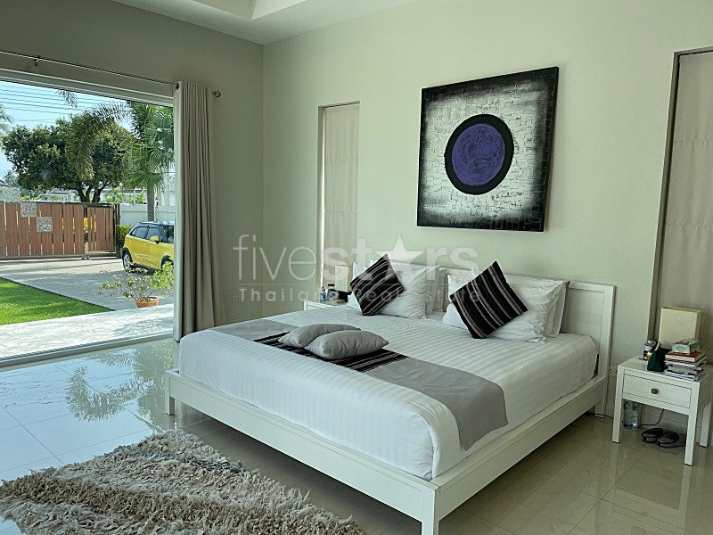 Modern Ready To Move In Pool Villa for sale in Samroiyot 800m from the Beach 2506911160