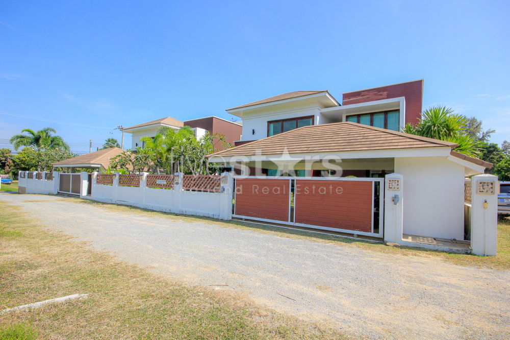 DOLPHIN BAY VILLAS : Sea View 2 Storey Pool Villa very Near the Beach 1652112853