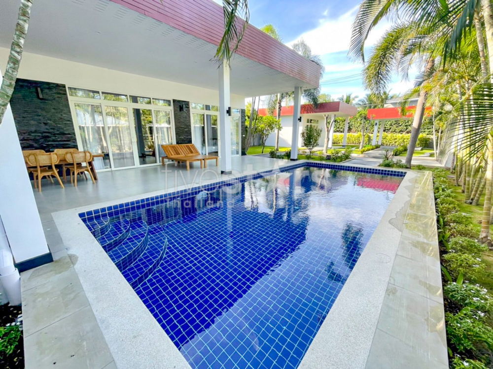 Newly Renovated 4 Bedroom Pool Villa 4244246619