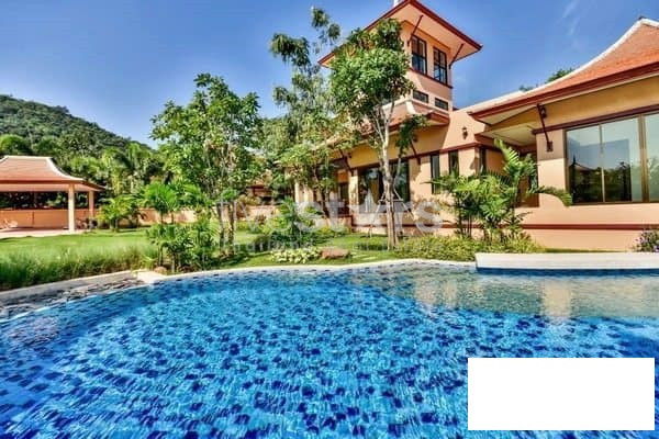 High Quality Bali Style 3 Bed Pool Villa with Panoramic Mountain Views 2358306004