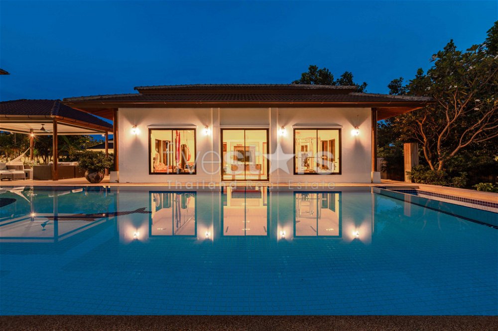Amazing 9 bed, 8 Bath Pool Villa on Palm Hills Golf Course 3235279509
