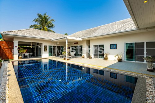 6 Bedroom Pool Villa for Sale – Great Investment Property 379500008