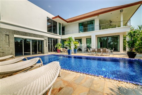 Upmost Luxury Pool Villa 1219507314