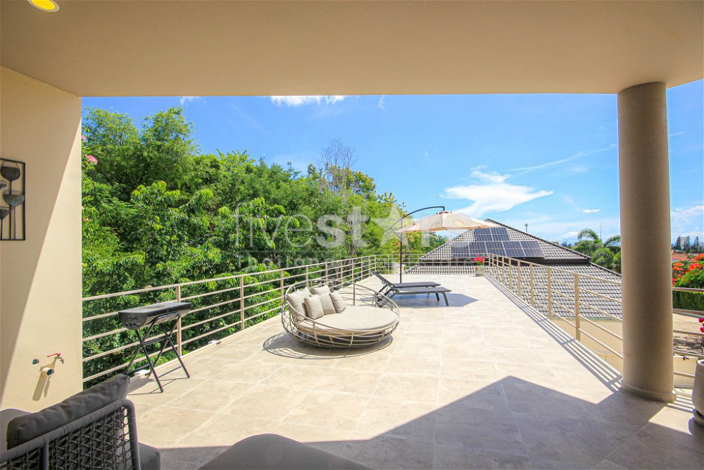 5 Bed, 2 Storey House in Central Hua Hin 2776161702