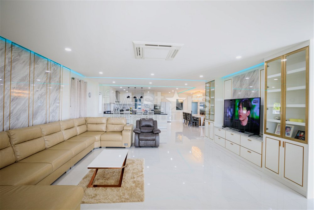 2 Storey 5 Bedroom Modern Villa in Phitsanulok 3370125343