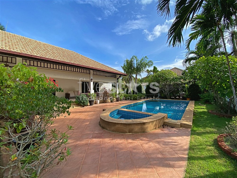 3 Bed 2 Bath Pool Villa For Sale with Tropical Garden in Hinlekfai 3017194413