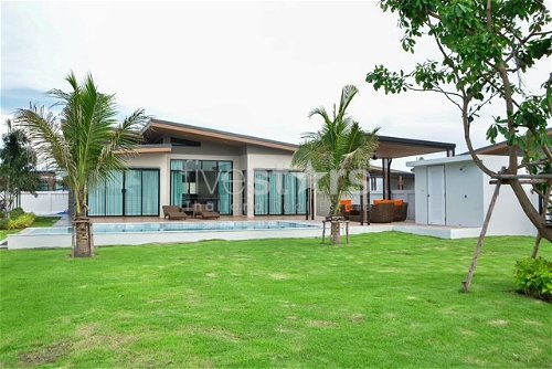 Anchan Gardens: Pool Villa with 3 Bed and 4 Bath on a big piece of Land 94453319