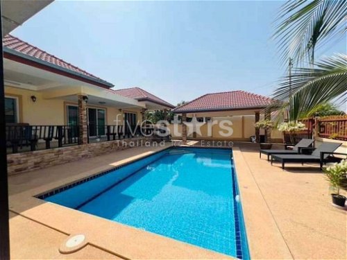 3 Bedrooms Pool Villa For Sale In Cha -Am 4211220993