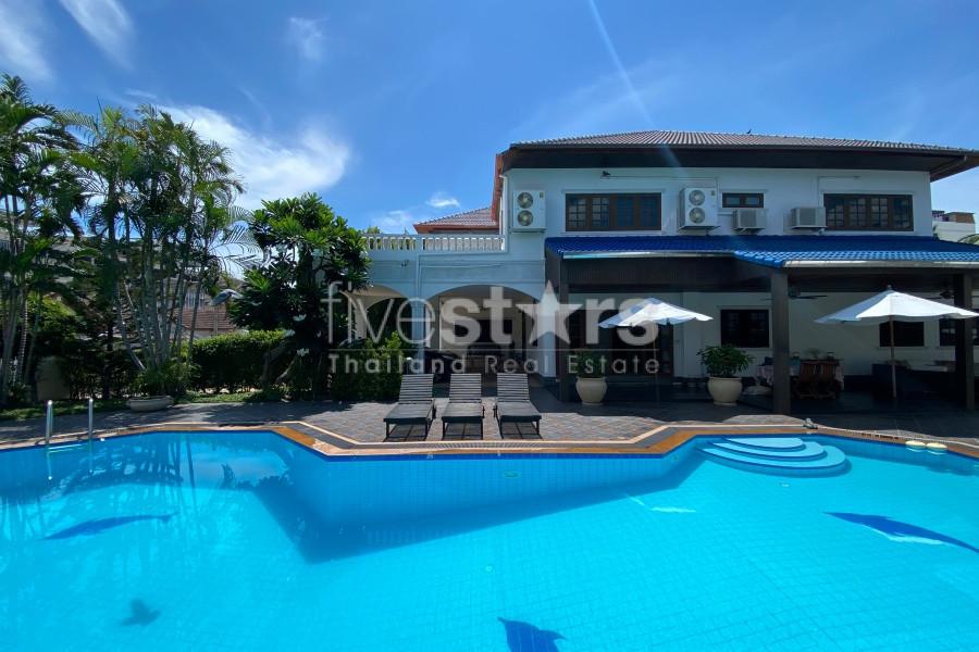 Luxury 6-Bedroom Pool Villa in Hua Hin City Center – Walk to Market Village & the Beach 2694951831