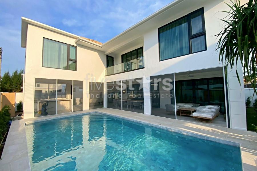 Elegant 4-Bedroom Villa with Solar Power & Private Gym – Hua Hin Luxury Living 310751726