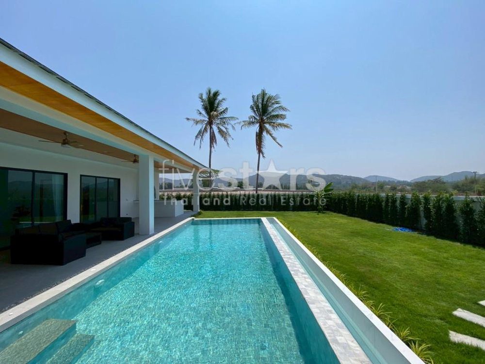 Mountain View Luxury Pool Villa in HuaHin – ฿9.99M 4237021378