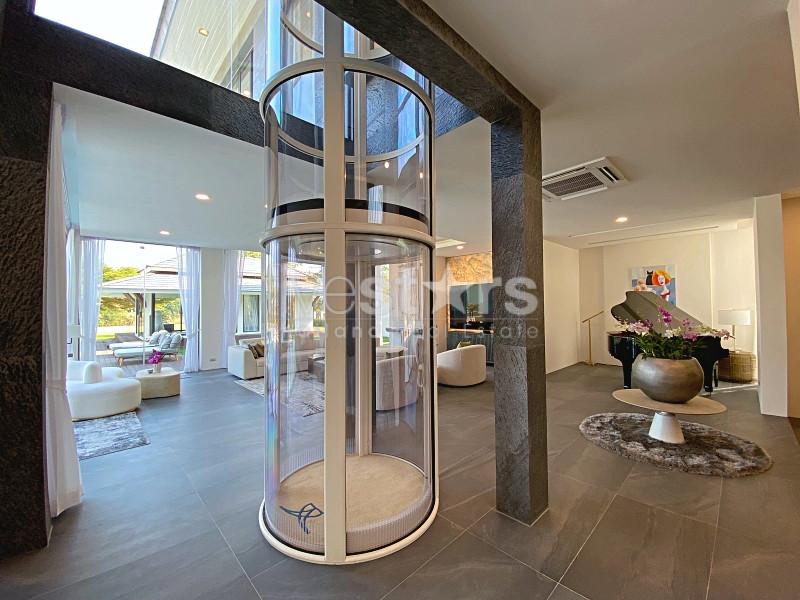 Exquisite Pool Villa Overlooking the Fairways of Palm Hills Golf Club 2459422997