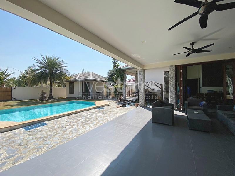 Spacious 4-Bedroom Pool Villa in Hin Lek Fai – Modern Living with No Common Fees 353357274