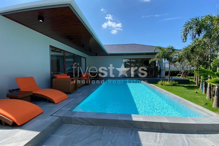 Modern 4-Bedroom Luxury Pool Villa For Sale or Rent in Hua Hin 1701132629