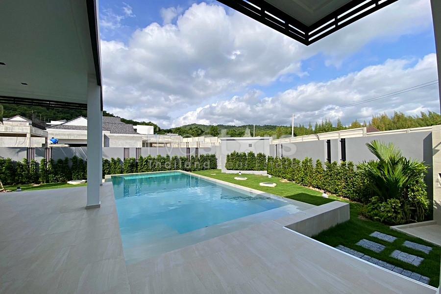 Luxurious Freehold Villa in Sivana Hills, Hua Hin – Fully Furnished with Private Pool 202701979