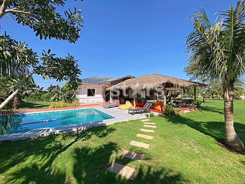 Family 4-Bedroom Farmhouse with Guest House, 6 Rai of Land, and Private Fishing Lake for Sale in Paknampran 3849804206