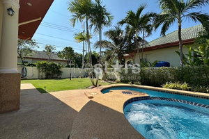 Beautiful 3-Bedroom Pool Villa for Sale in Stuart Park Hua Hin – Close to the Beach! 192493698
