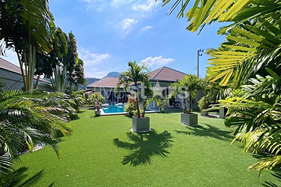 Modern 3 Bedroom Luxury Pool Villa For Sale in Huana Hua Hin 3972076933