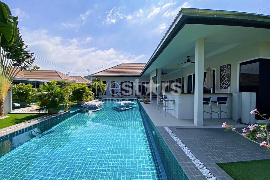 Modern 3 Bedroom Luxury Pool Villa For Sale in Huana Hua Hin 3972076933