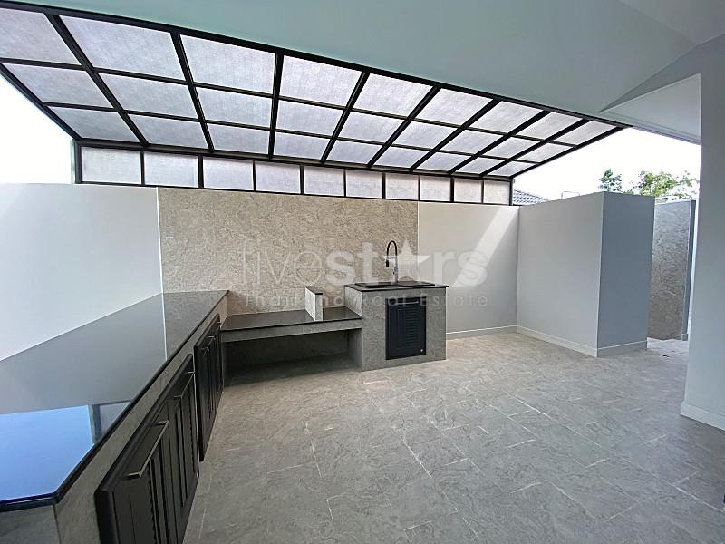 Elegant 4-Bedroom Private Pool Villa for Sale in Huana, Soi 116, Hua Hin 840584393