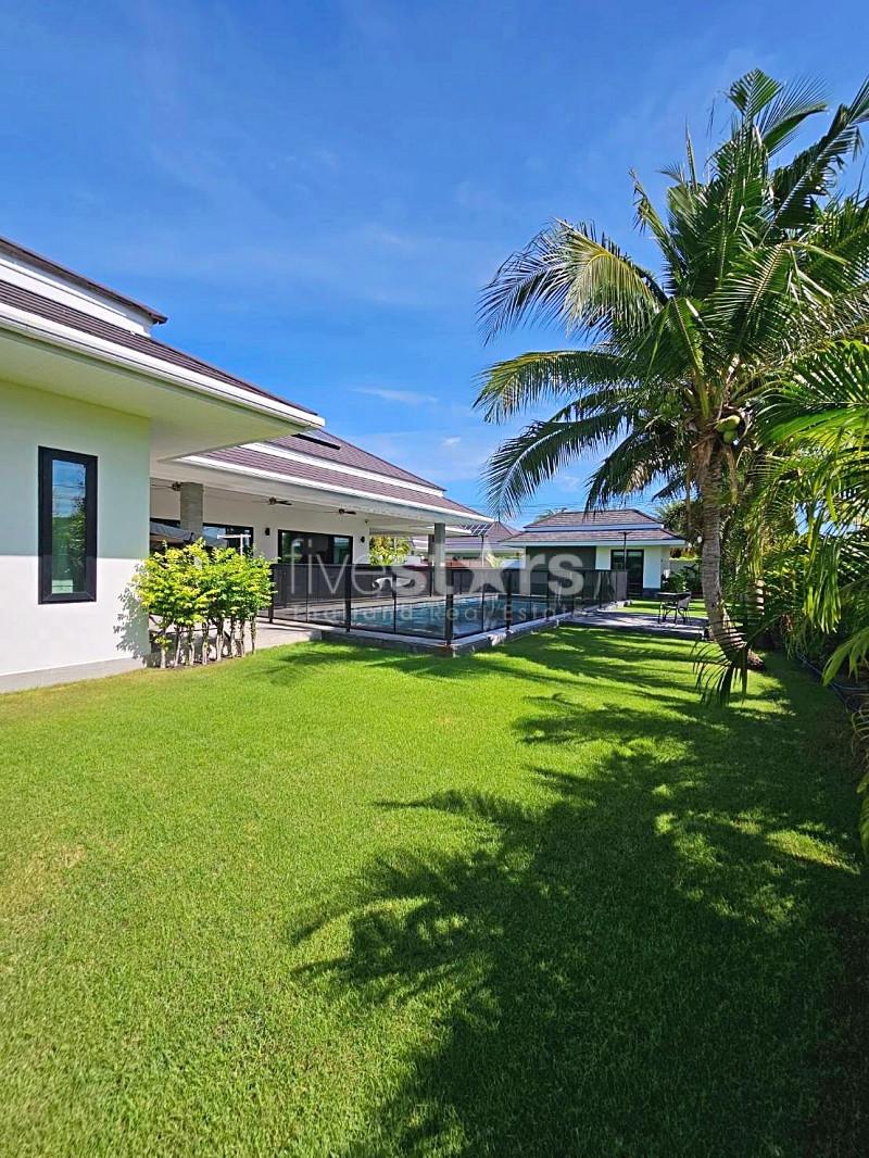 The Clouds Cha Am Hua Hin Villa For Sale 1159560287