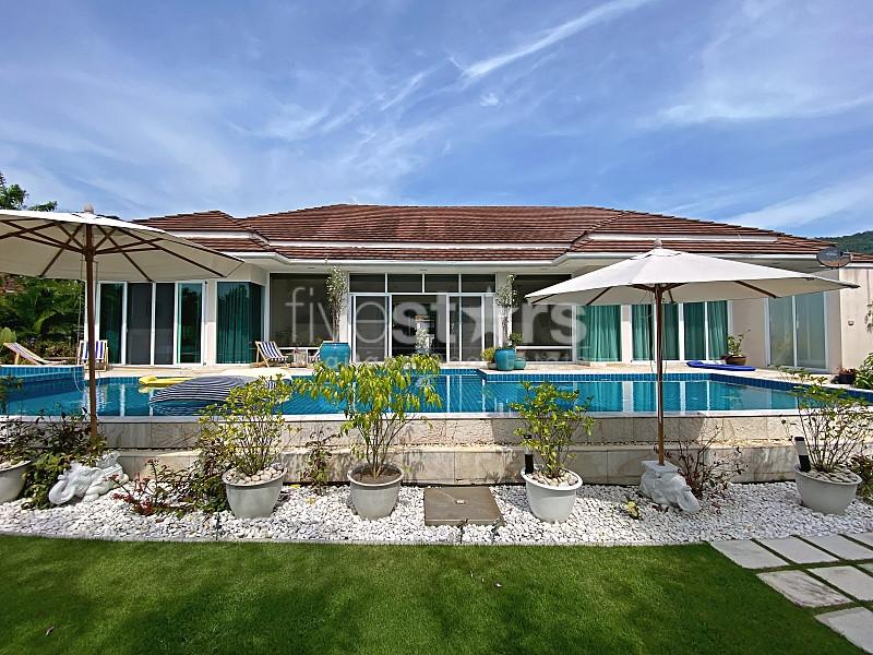 Stunning 3-Bedroom Luxury Pool Villa for Sale at Red Mountain Hua Hin 1114683462
