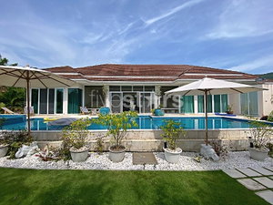 Stunning 3-Bedroom Luxury Pool Villa for Sale at Red Mountain Hua Hin 1114683462