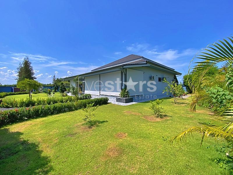 Modern 3-Bedroom Farmhouse with Guesthouse for Sale on 2 Rai in Paknampran 2893994346