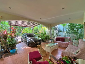 Traditional 3-Bedroom Villa in Peaceful Development with Communal Pool 1533774087