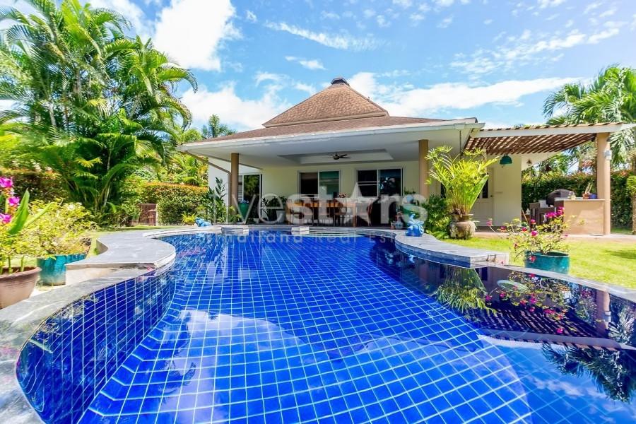 Stunning 3 Bedroom Pool Villa for Sale in Hua Hin with Large Tropical Garden and Guesthouse 121760338