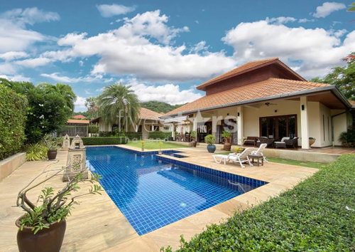 Bali-Style Luxury Pool Villa for Sale in Hua Hin Soi 116 1848651676